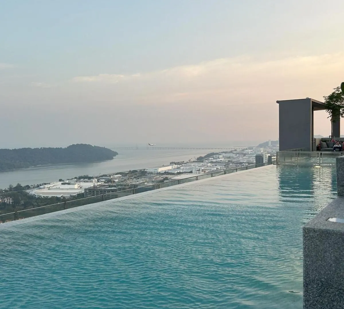 Cozy 2Br Sky Pool & Panoramic Views 1-6 Guests Apartment Bayan Lepas Malaysia